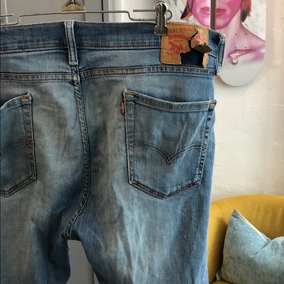 Very well worn Levi’s 510 skinny jeans. 34x30 - Picture 8 of 13